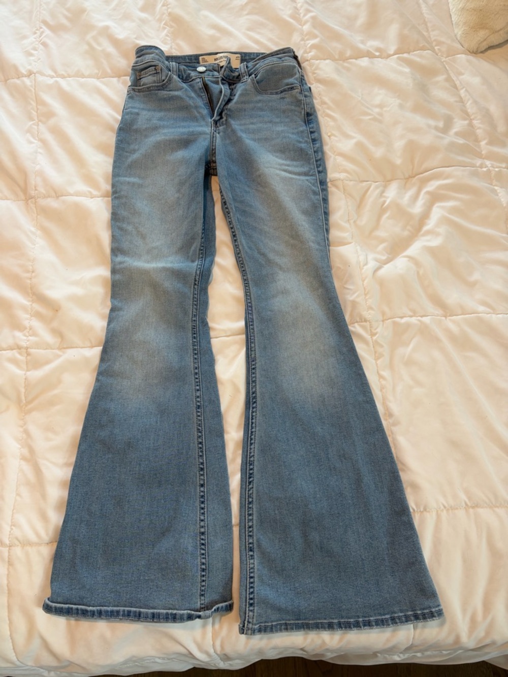 Hollister Women's Light Blue Flare Jeans